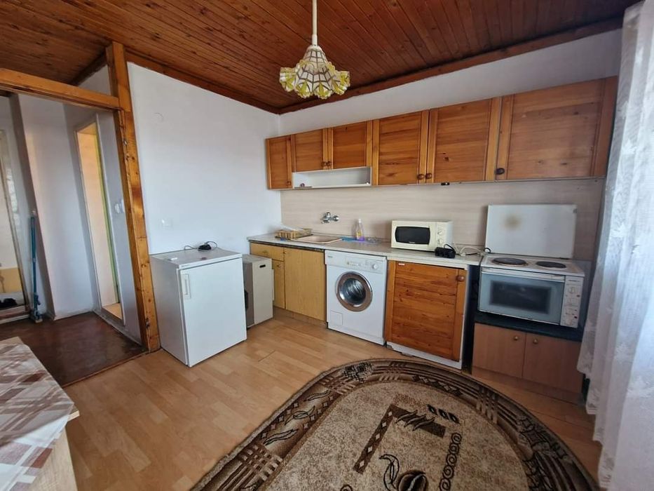 Дава се под наем Двустаен апартамент в Пазарджик, Център - 59 кв.м за 193.8 € - Снимка #2