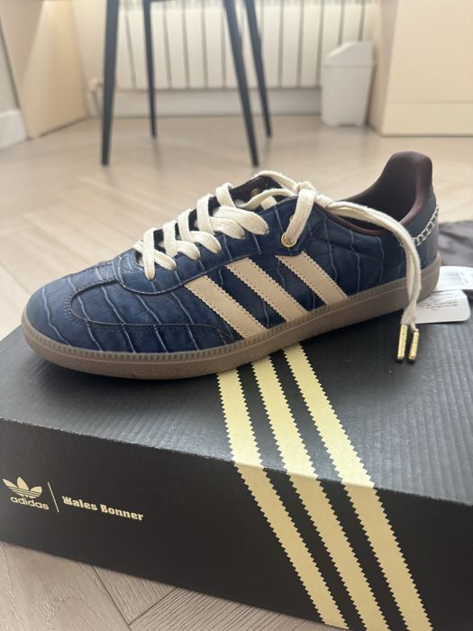 Adidas samba x wales bonner