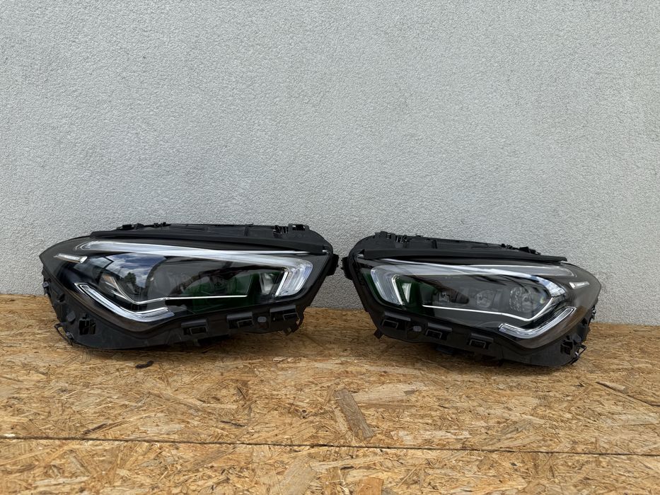SET Far stanga dreapta Mercedes CLA W118 Full LED Multibeam Originale