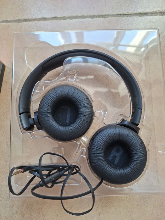 Vand casti JBL  cu mufa jack