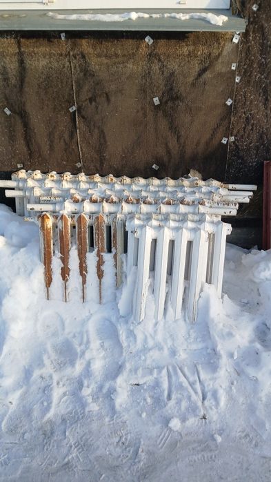 Продам батарей 1200