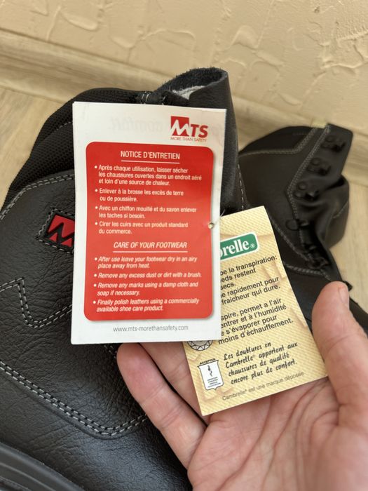 Продам спец обувь