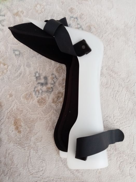 Продам Фиксатор  для голеностопа