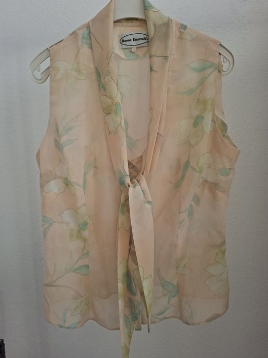 Bluză cu model floral