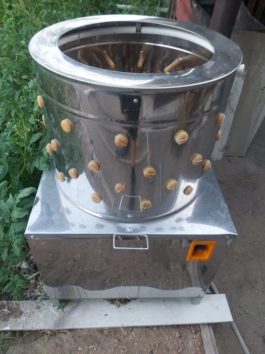 Продам чистилку курей