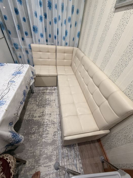 Кухонный диван угловой