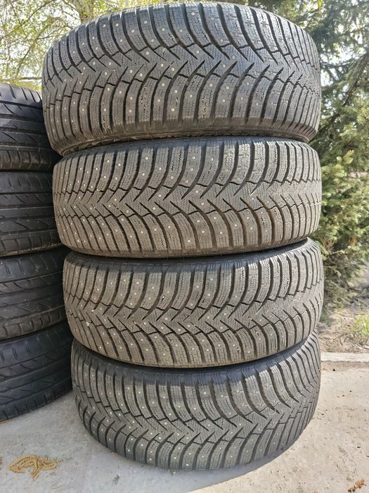 Bridgestone 235 55 R19 комплект