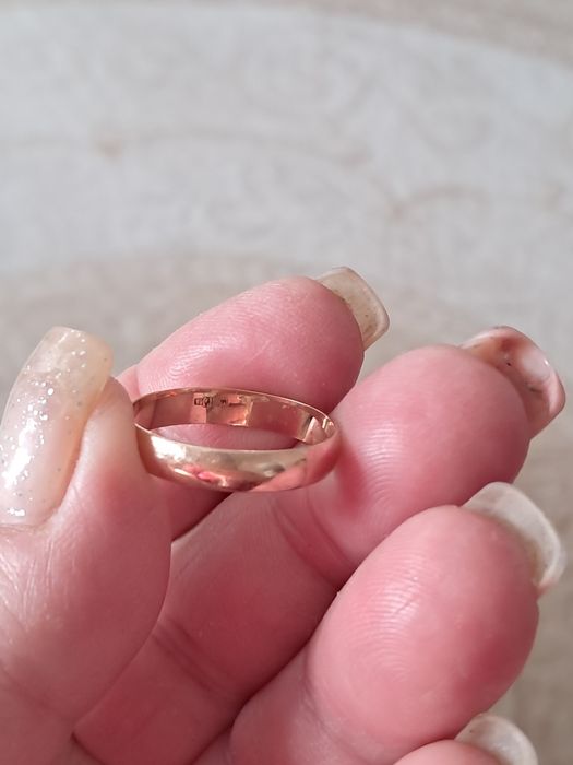 Обручалка 2.540 гр, золото с пробой и биркой в хорошем состоянии