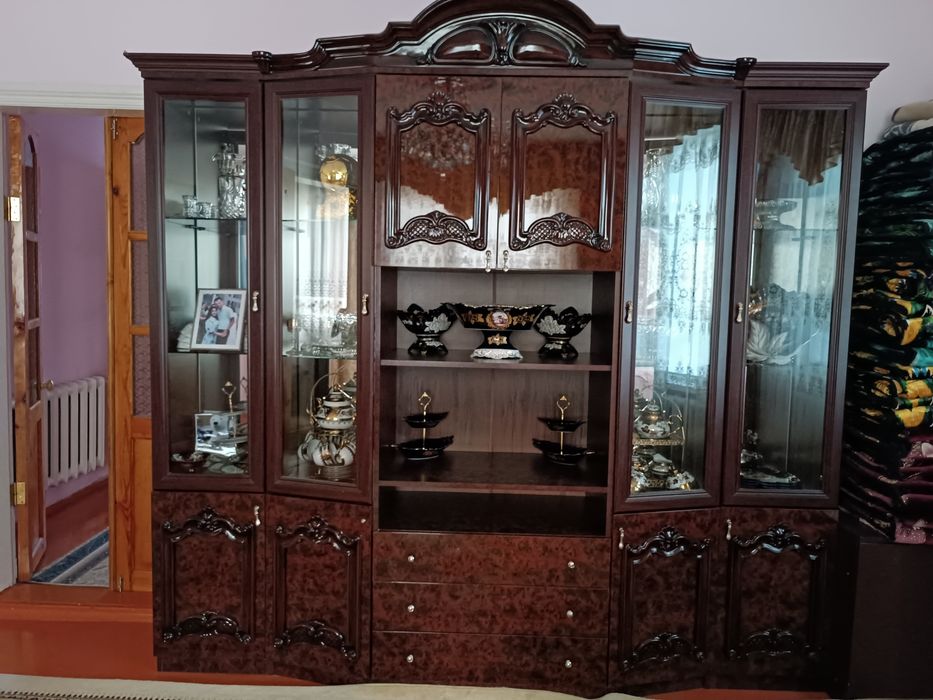 Продам стенку в отличном состоянии