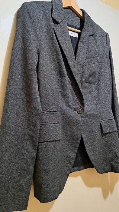 Zara - дамско сако размер М