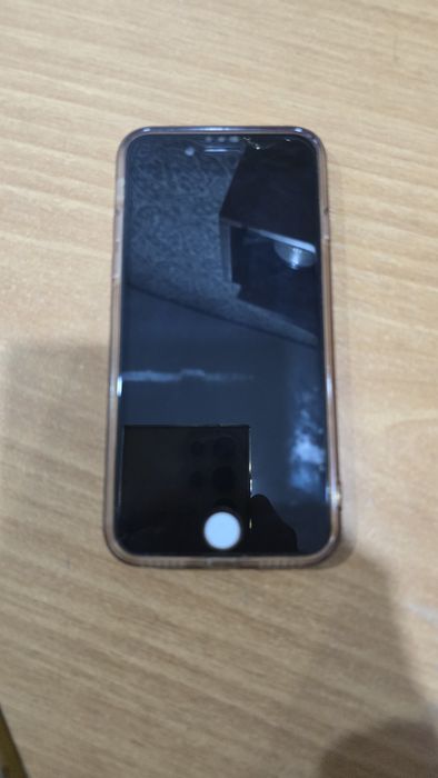 Продам IPhone 7 отличном состоянии