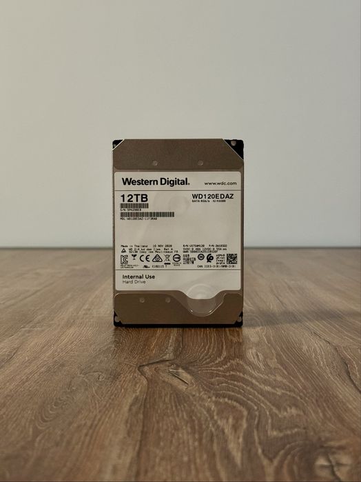 Western Digital 12TB – CMR Хелиев HDD за NAS / PC (White Label)