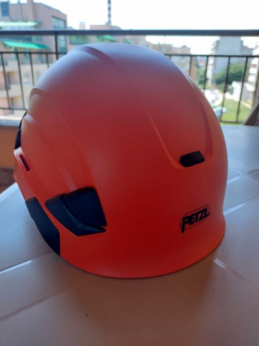 Предпазна каска Petzl