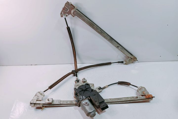 Macara  dreapta fata cu motoras Renault Laguna a 2-a generatie