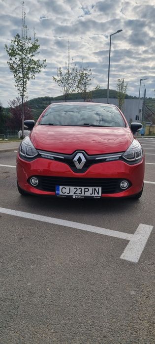 Vând Renaul Clio 4 din anul 2015. Cutie automata  1.2 benzina . Număr contact 0756883726