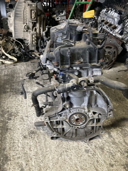 Dacia Sandero 1.2 i 2014 година Двигател