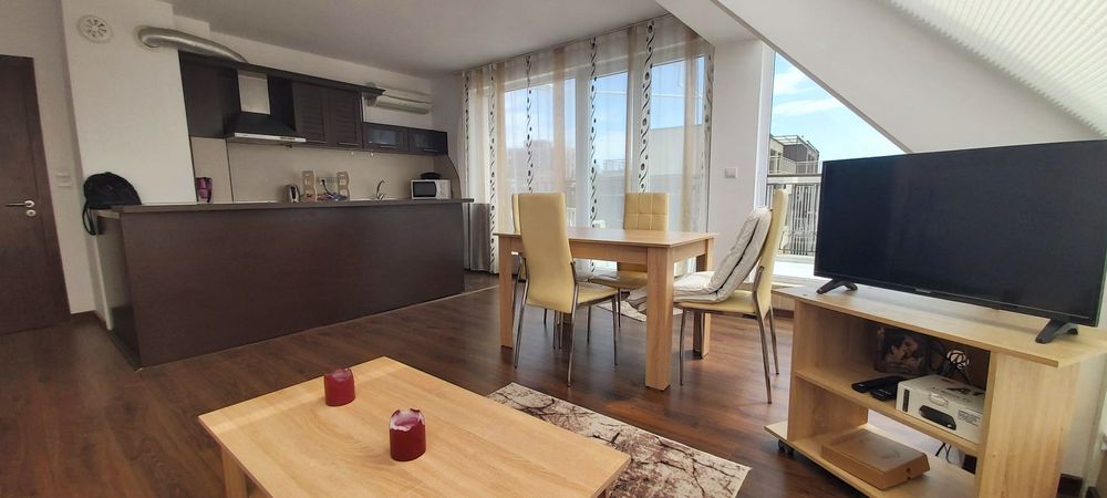 Продава се Двустаен апартамент в Варна, Бриз - 73 кв.м за 2439 €/кв.м - Снимка #1