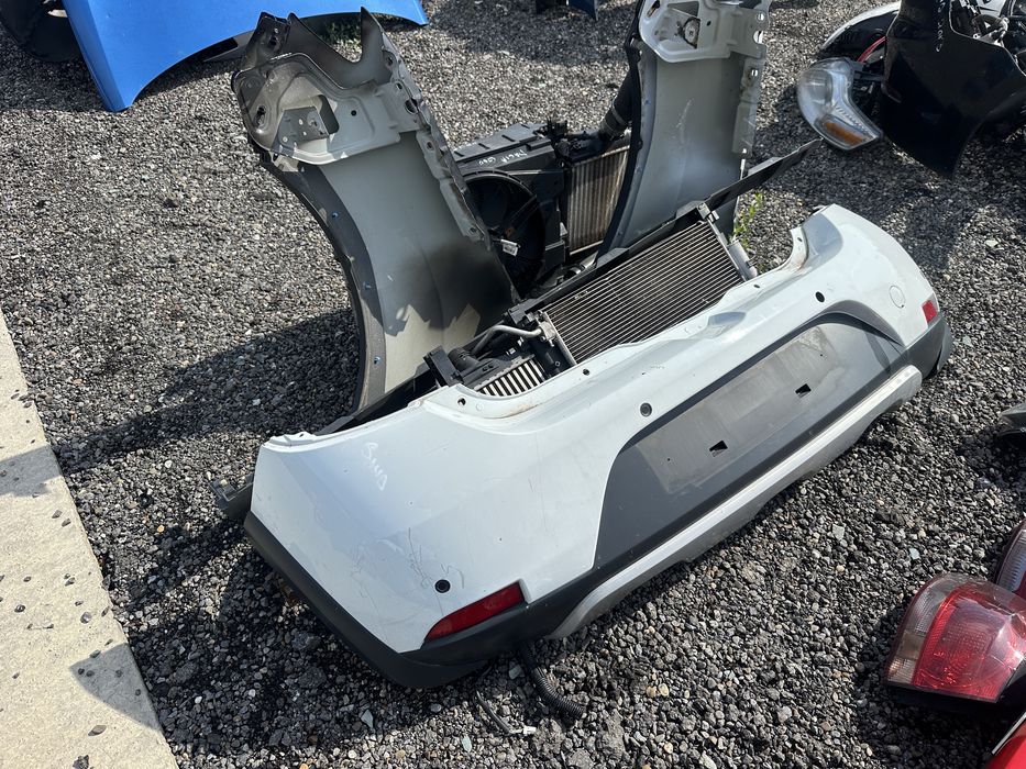 Bara spate / aripi /  prag / radiatoare Dacia Sandero Stepway 2014