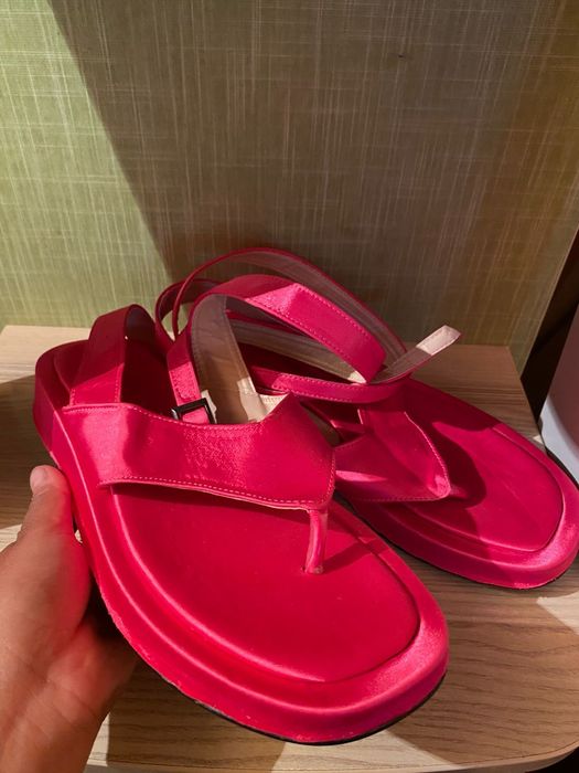 Продам летние босоножки