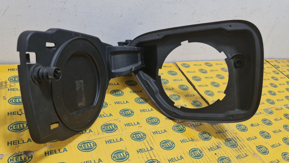 F360③ Capac priza încărcare hibrid BMW 3 F30 F31 F35 7368306 Bucuresti