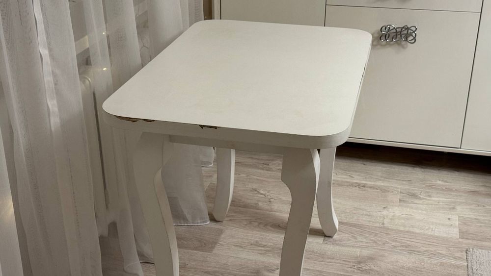 Продам кухонный стол