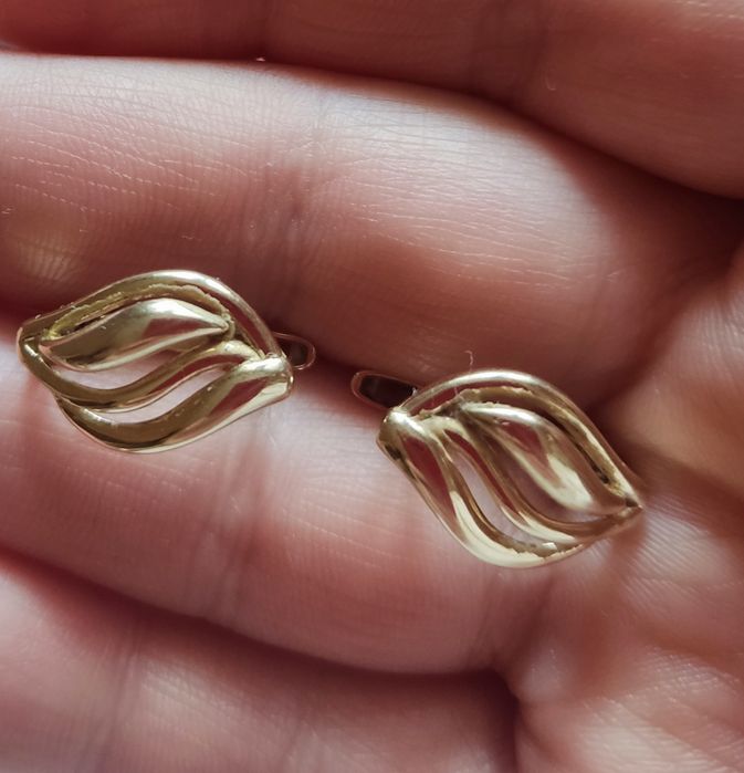 Золотые серьги 585 пробы