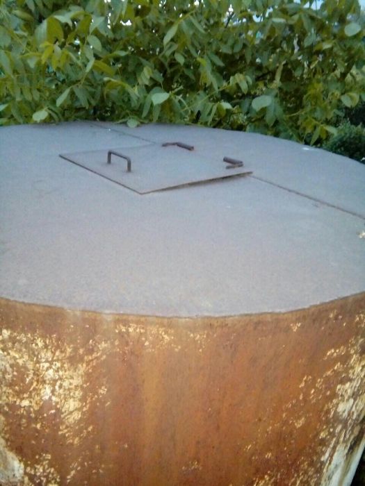 Железная ёмкость