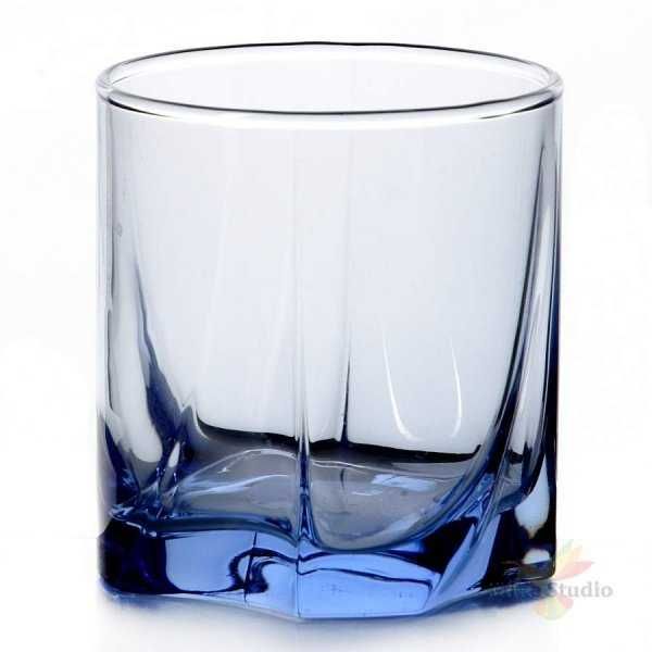 Новый набор стаканов 3 шт.