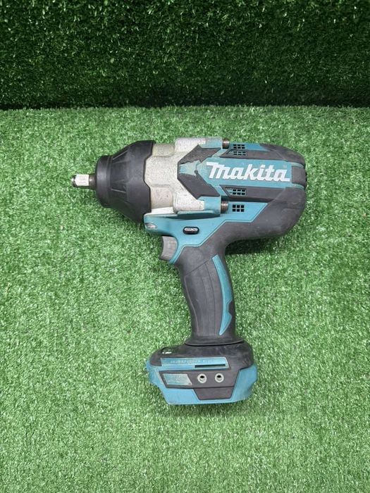 Голям безчетков гайковерт на Makita DTW1002, 1/2