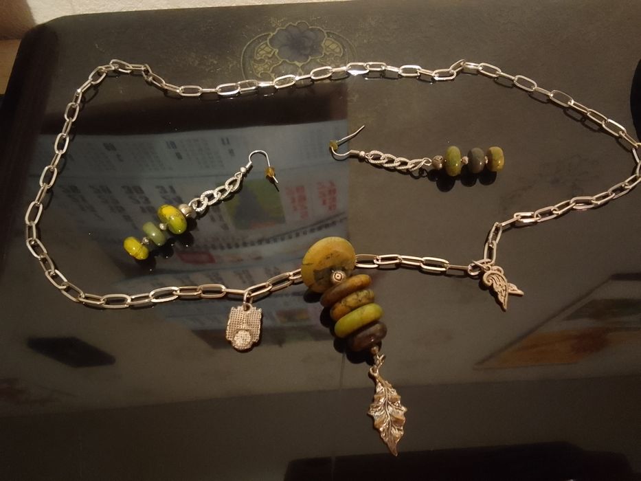 Бижутерия разная.