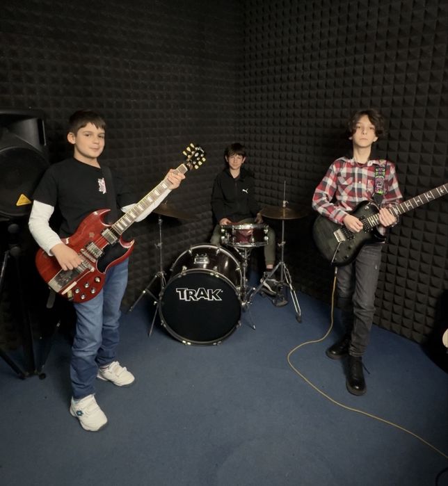 Meditatii/Lectii de Chitară clasică, acustica și electrică