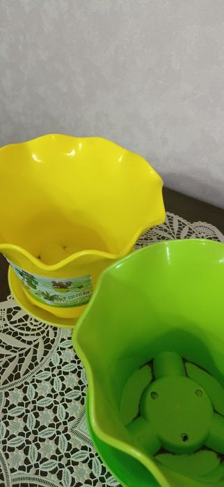 Продам горшки для цветов