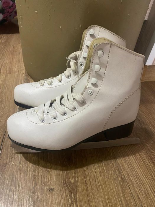 Коньки 36-37 размер