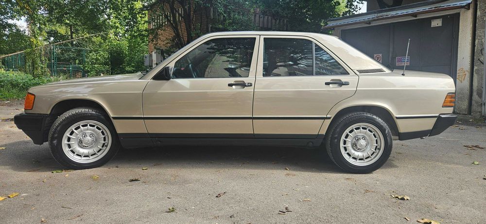 Mercedes-Benz W201