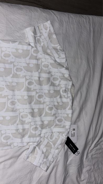 продавам орг тениска диор