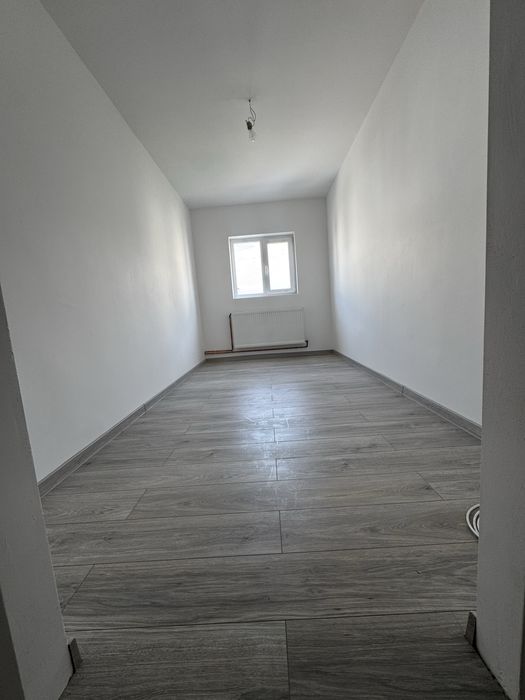 Apartament 3 camere de vânzare – Breaza de Sus, Prahova – 73.000 € (negociabil)