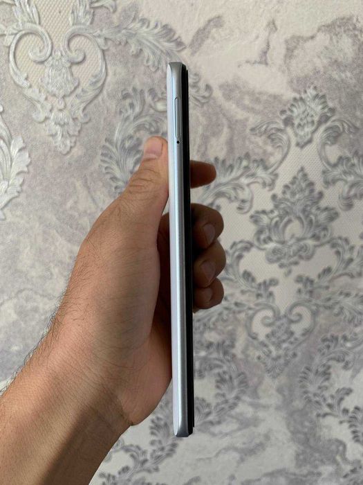 Assalomu alaykum va rahmatullohu va barokatuh Redmi 10 tel sotiladi