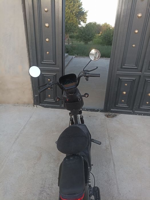 Elektro skuter sotiladi