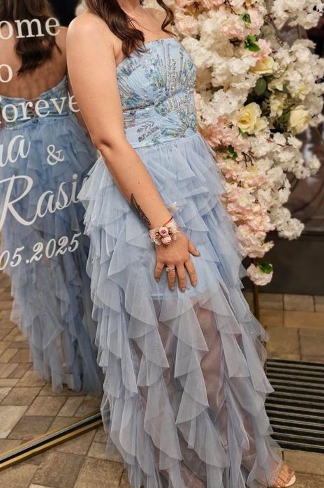 Официална  рокля