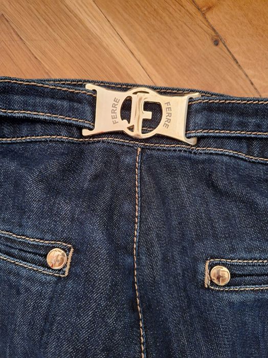 Модерни дънки GF Ferre, дължина 7/8