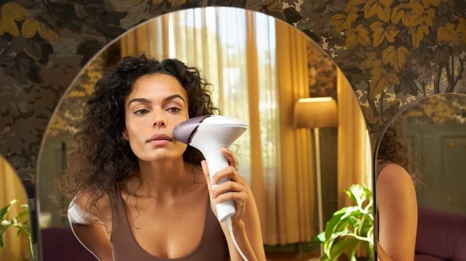 Фотоепилатор IPL Philips Lumea Seria 8000 BRI949/00, Сензор Smartskin
