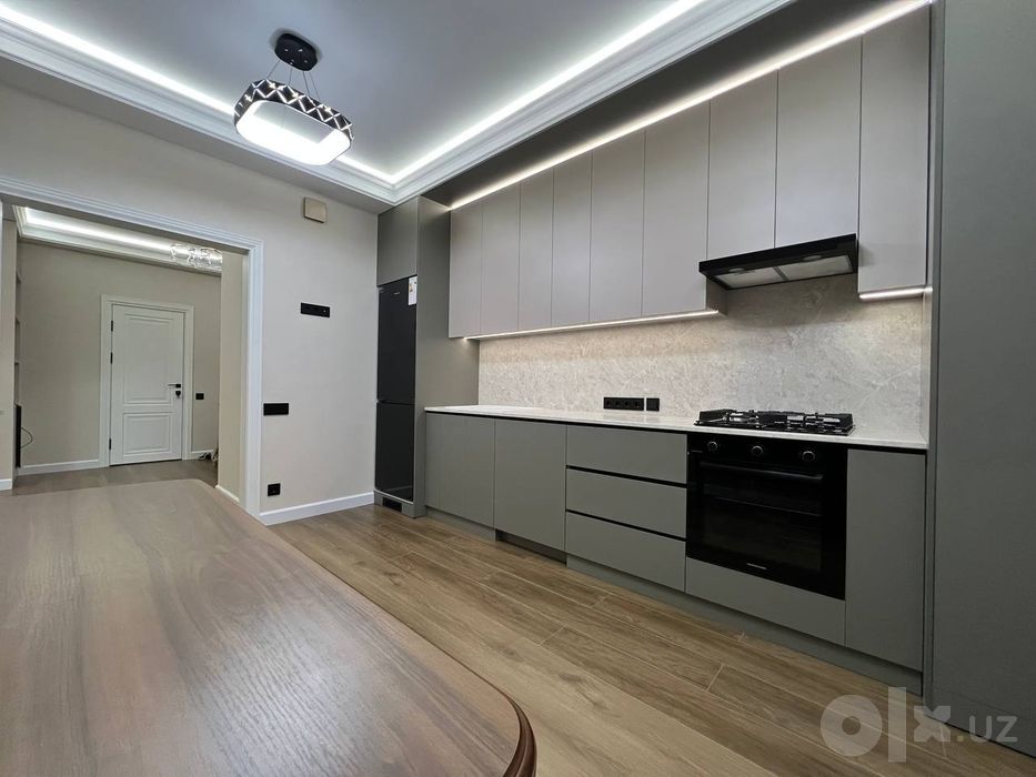 Своя  3 комн евроквартира. Мебель, техника.