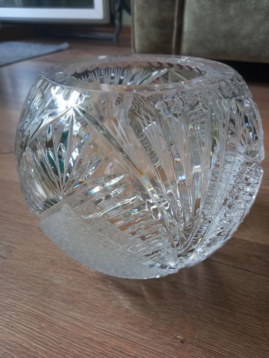 Ваза топка, кристал, висока 15см,