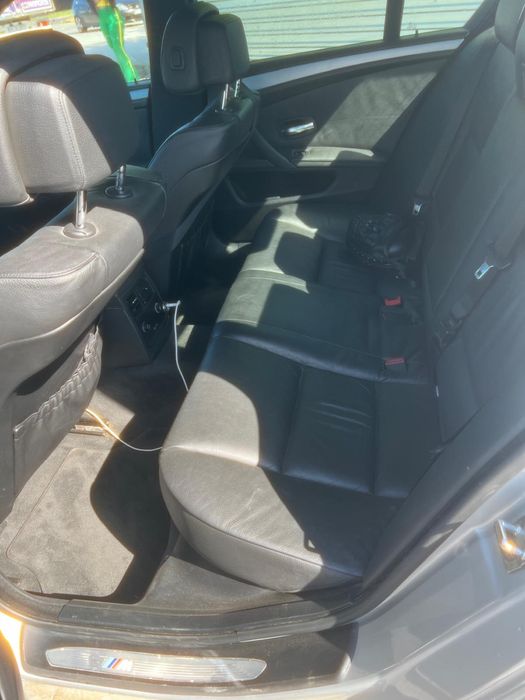 Vand BMW SERIA 5 E60 520 D 2008 pachet M