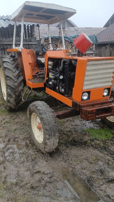Tractor fiat 780sau schmb cu fiat maimic