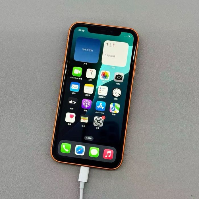 iPhone XR переделанный в iPhone 17 Pro