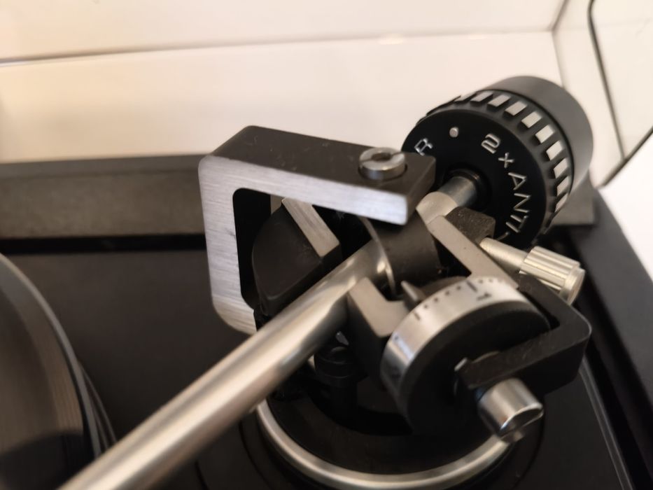 Pick-up Dual 621 Direct Drive automatic