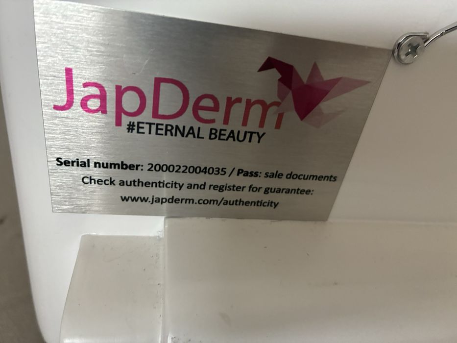 Професионален троен диоден лазер за епилация JapDerm Samurai (755nm + 808nm + 1064nm).