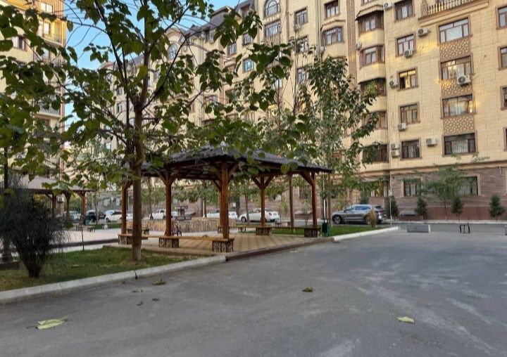 Квартира в аренду 3/2/9 Сагбон Ж/К Baurum Узок муддатга Берилади