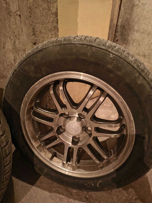Алуминиеви джанти за Голф 5 с гуми
